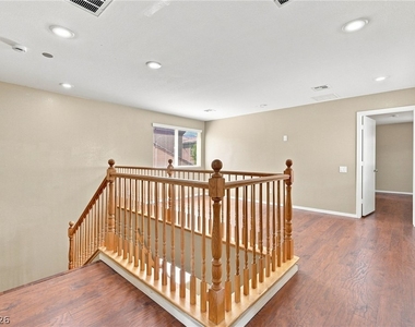 11240 Woodland Violet Avenue - Photo Thumbnail 12