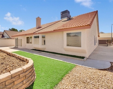 7716 Bentonite Drive - Photo Thumbnail 9