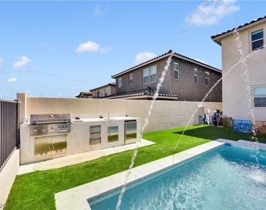 2252 Bird Of Prey Street - Photo Thumbnail 2