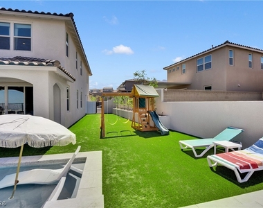 2252 Bird Of Prey Street - Photo Thumbnail 16