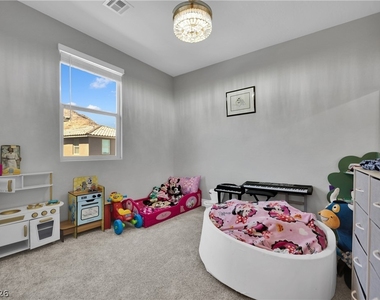 2252 Bird Of Prey Street - Photo Thumbnail 5