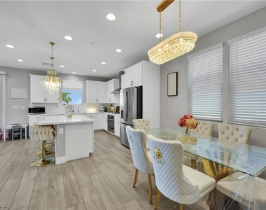 2252 Bird Of Prey Street - Photo Thumbnail 22