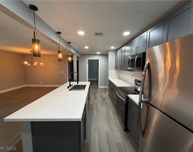 2021 Santa Clara Drive - Photo Thumbnail 18
