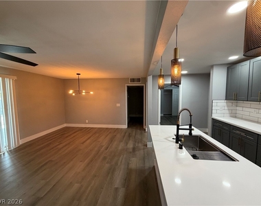 2021 Santa Clara Drive - Photo Thumbnail 15