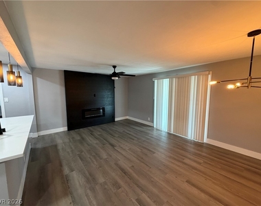 2021 Santa Clara Drive - Photo Thumbnail 6