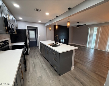 2021 Santa Clara Drive - Photo Thumbnail 24