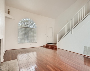 7700 Almeria Avenue - Photo Thumbnail 6