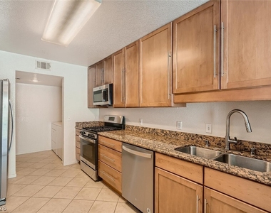 7700 Almeria Avenue - Photo Thumbnail 9