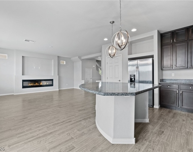 9680 Monarch Grove Street - Photo Thumbnail 15
