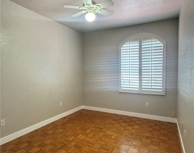 4481 Tomer Lane - Photo Thumbnail 18