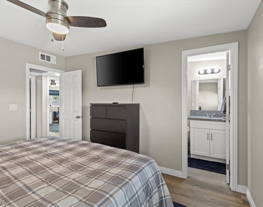2964 Berman Street - Photo Thumbnail 8