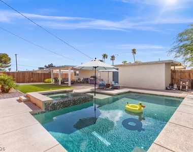 2964 Berman Street - Photo Thumbnail 16