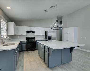 2744 Summerchase Lane - Photo Thumbnail 24