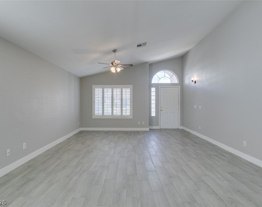 2744 Summerchase Lane - Photo Thumbnail 12