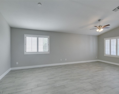 2744 Summerchase Lane - Photo Thumbnail 10
