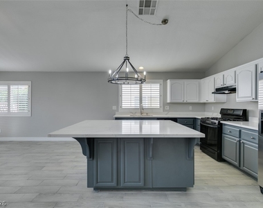 2744 Summerchase Lane - Photo Thumbnail 28