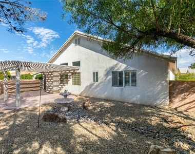 2744 Summerchase Lane - Photo Thumbnail 44