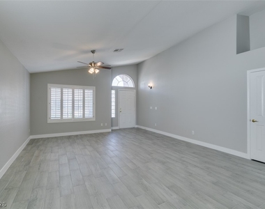 2744 Summerchase Lane - Photo Thumbnail 13
