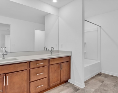 5772 Avondale Rise Way - Photo Thumbnail 46