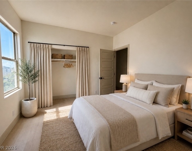 1253 Sun Village Avenue - Photo Thumbnail 7