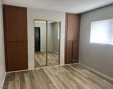 5323 Mancos Court - Photo Thumbnail 8