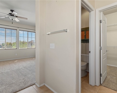 8396 Waylon Avenue - Photo Thumbnail 22