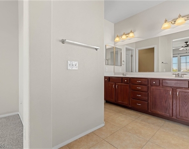 8396 Waylon Avenue - Photo Thumbnail 19