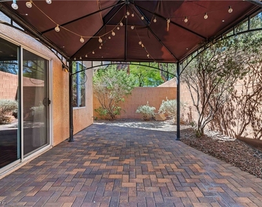 8396 Waylon Avenue - Photo Thumbnail 27