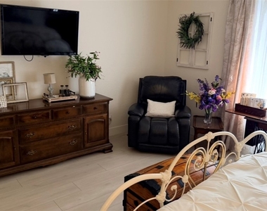 10529 Cazaba Court - Photo Thumbnail 11