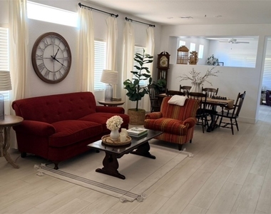 10529 Cazaba Court - Photo Thumbnail 3