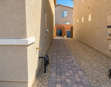 1954 Majalis Place - Photo Thumbnail 16