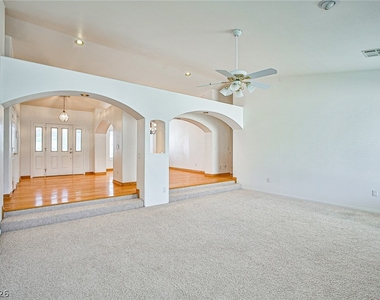 6025 Egan Crest Drive - Photo Thumbnail 14
