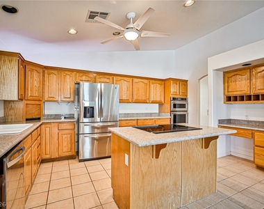 6025 Egan Crest Drive - Photo Thumbnail 22