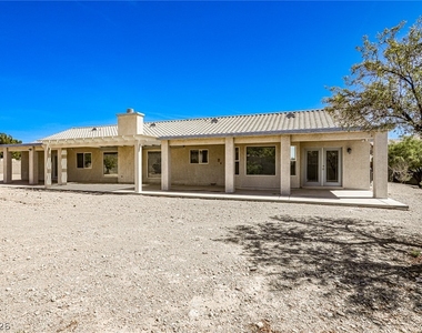 6025 Egan Crest Drive - Photo Thumbnail 47