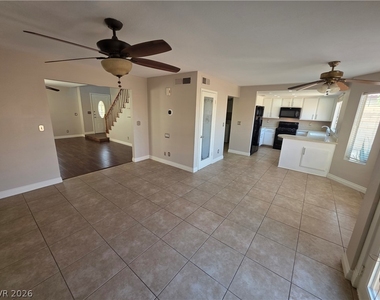 2832 Belleza Lane - Photo Thumbnail 4