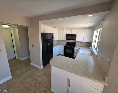 2832 Belleza Lane - Photo Thumbnail 3