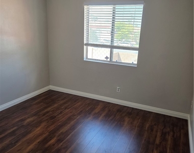 2832 Belleza Lane - Photo Thumbnail 14