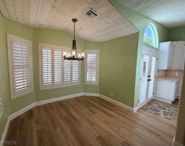 535 Cherry Street - Photo Thumbnail 10