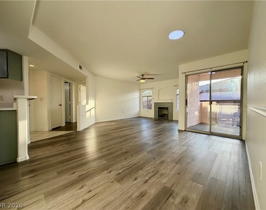 4555 E Sahara Avenue - Photo Thumbnail 6