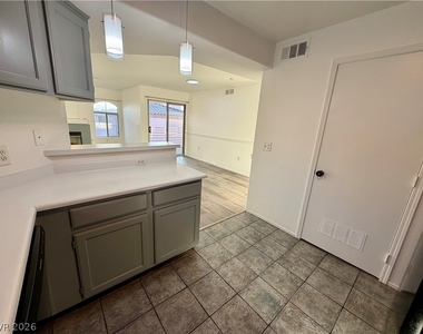 4555 E Sahara Avenue - Photo Thumbnail 4