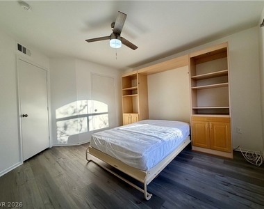 4555 E Sahara Avenue - Photo Thumbnail 9