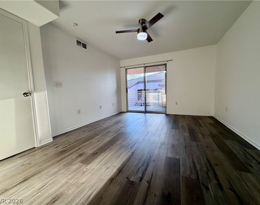 4555 E Sahara Avenue - Photo Thumbnail 11