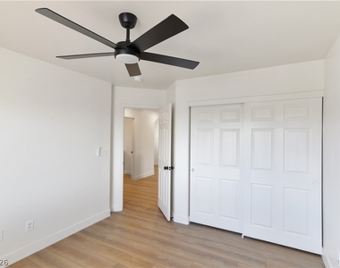 5870 Lustrous Court - Photo Thumbnail 28