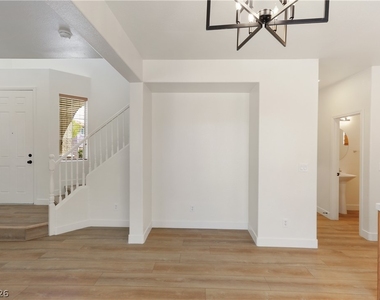 5870 Lustrous Court - Photo Thumbnail 15