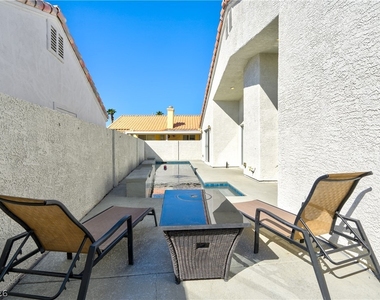 5049 Forest Oaks Drive - Photo Thumbnail 40
