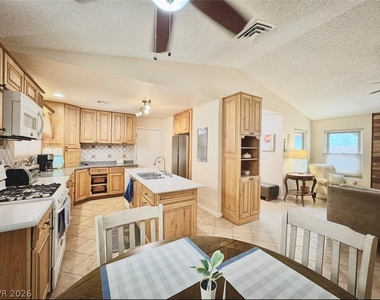 525 Tabony Avenue - Photo Thumbnail 7