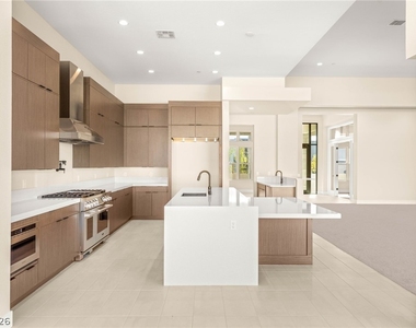 11014 Horizon Ledge Avenue - Photo Thumbnail 19