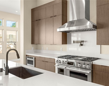 11014 Horizon Ledge Avenue - Photo Thumbnail 17
