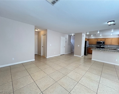 9317 Mountain Cliffs Avenue - Photo Thumbnail 3