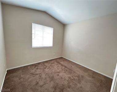9317 Mountain Cliffs Avenue - Photo Thumbnail 20